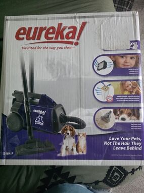 (NIB) Eureka Vacuum Cleaner With Extra Vacuum Bags